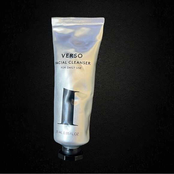 New and Sealed VERSO Foaming Cleanser .85 Fl. Oz. - Picture 1 of 3